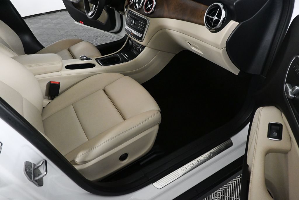 Certified 2020 Mercedes-Benz GLA 250 4MATIC image 24