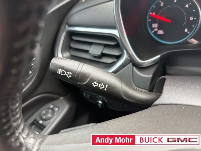Used 2019 Chevrolet Equinox LT FWD image 29