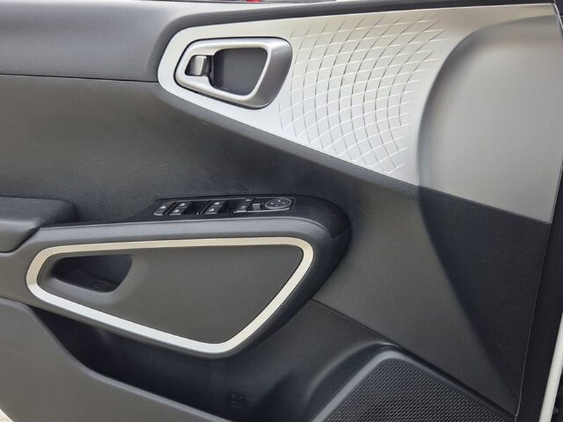 Used 2023 Kia Soul LX w/ Option Group 015 image 28