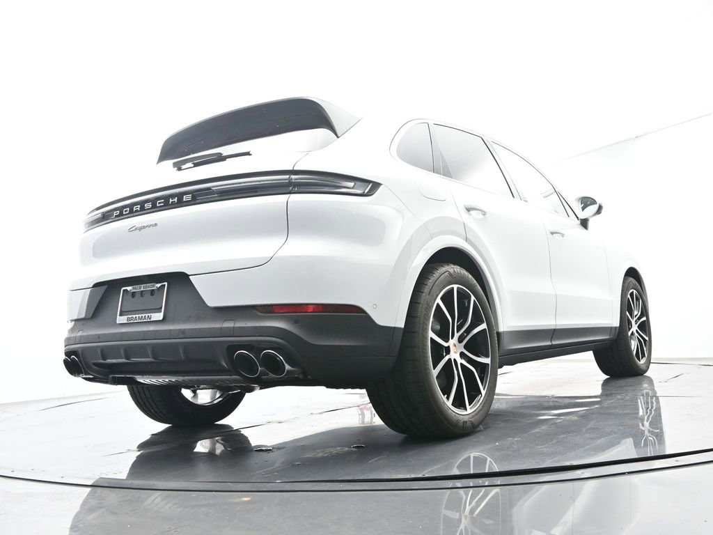 Certified 2026 Porsche Cayenne AWD/4WD image 48