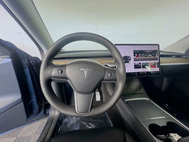 Used 2023 Tesla Model Y Performance image 14