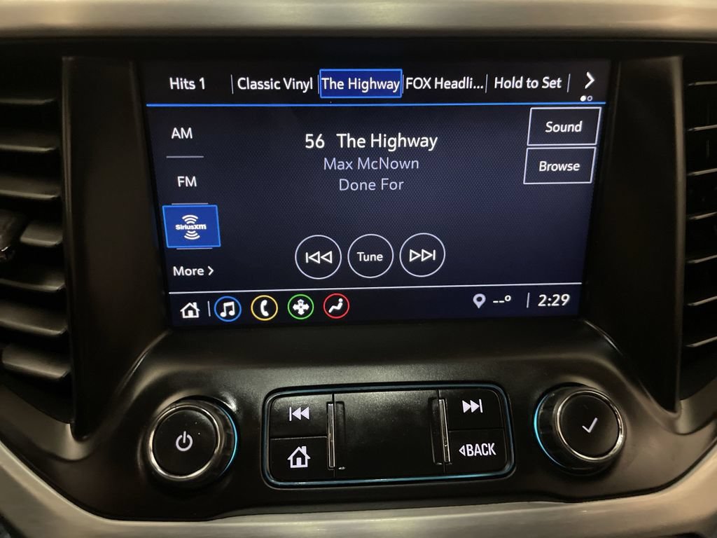 Used 2023 GMC Acadia SLE w/ Elevation Edition FWD image 7