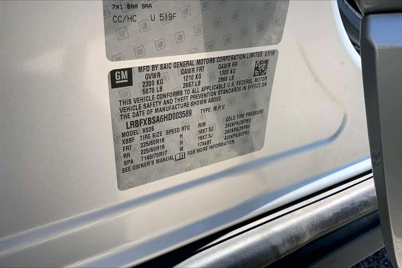 Used 2017 Buick Envision Essence FWD image 35