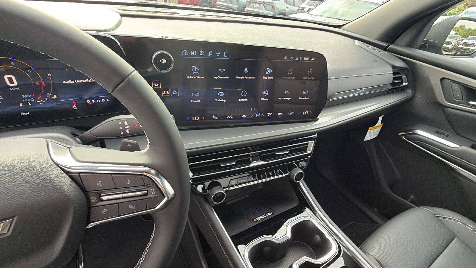 New 2027 Chevrolet Traverse LT w/ Sun and Wheel Package FWD image 6