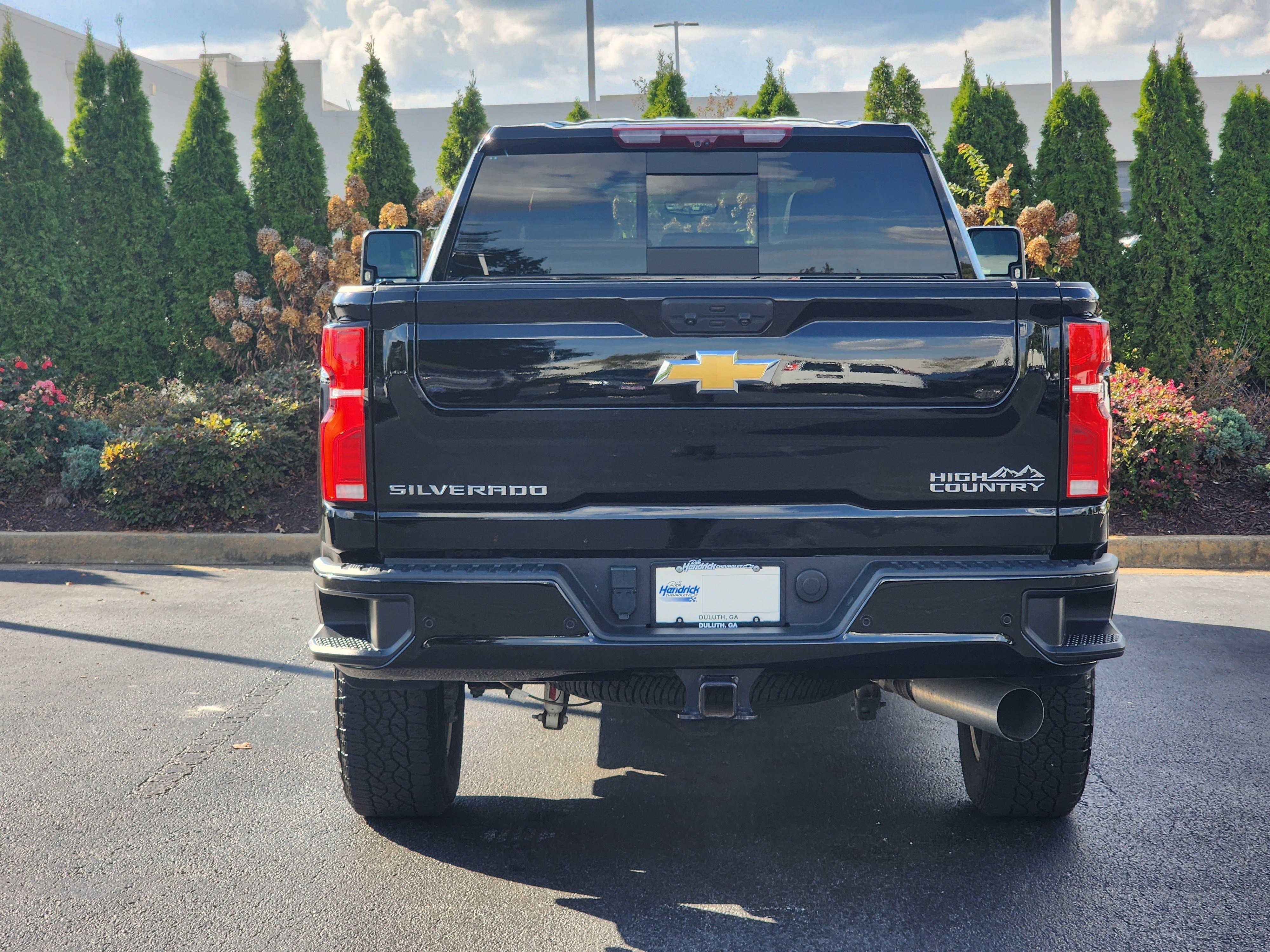 Used 2024 Chevrolet Silverado 2500 High Country w/ High Country Premium Package image 9