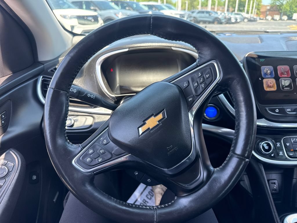 Used 2017 Chevrolet Volt Premier w/ Driver Confidence Package FWD image 30