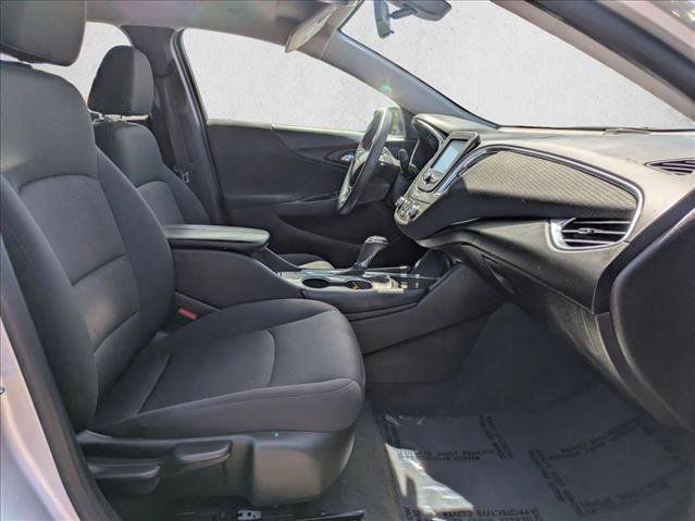 Used 2018 Chevrolet Malibu LT FWD image 21