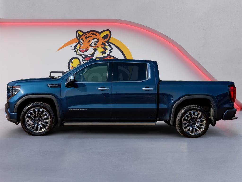 Used 2023 GMC Sierra 1500 Denali Ultimate image 8
