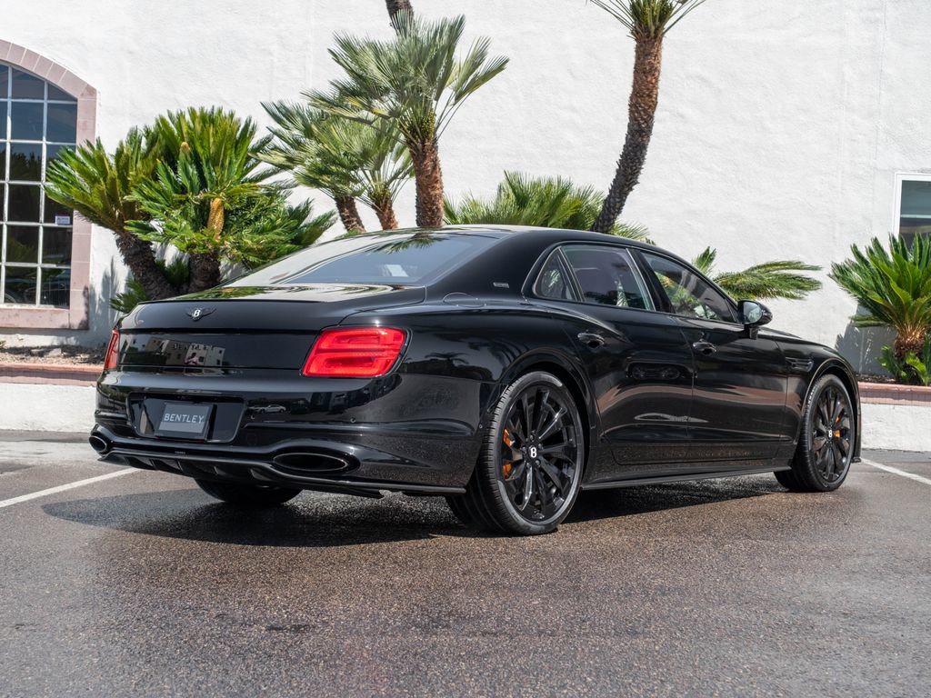 Used 2025 Bentley Flying Spur Plug-In Hybrid AWD/4WD image 44