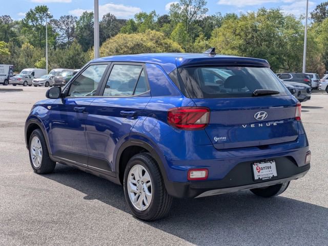 Used 2021 Hyundai Venue SE FWD image 5