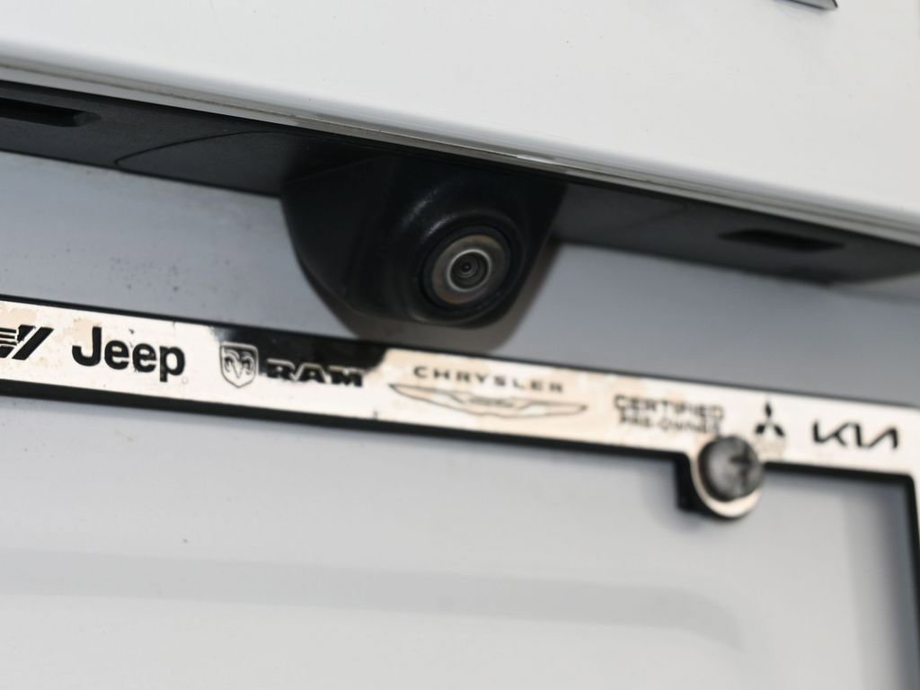 Used 2023 Chevrolet Suburban LT image 34