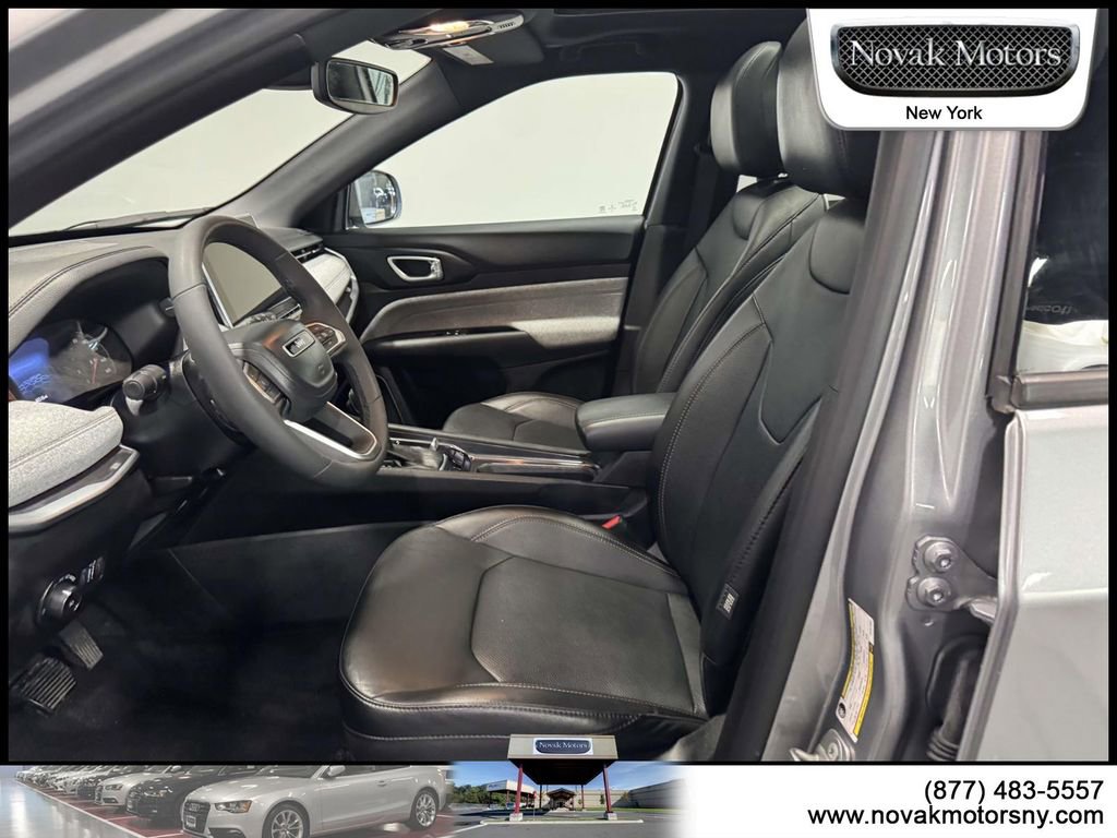 Used 2023 Jeep Compass Latitude w/ Sun and Sound Group image 12