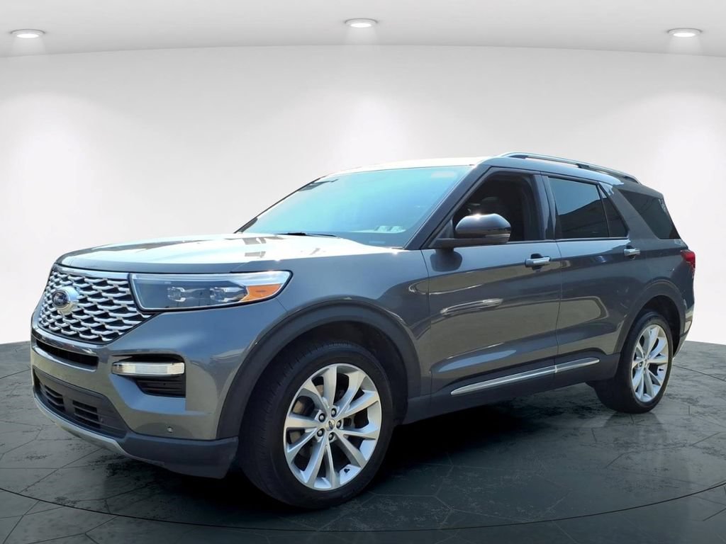 Used 2023 Ford Explorer Platinum w/ Technology Package AWD/4WD image 3