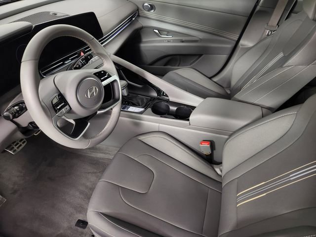 Certified 2025 Hyundai Elantra SEL FWD image 10