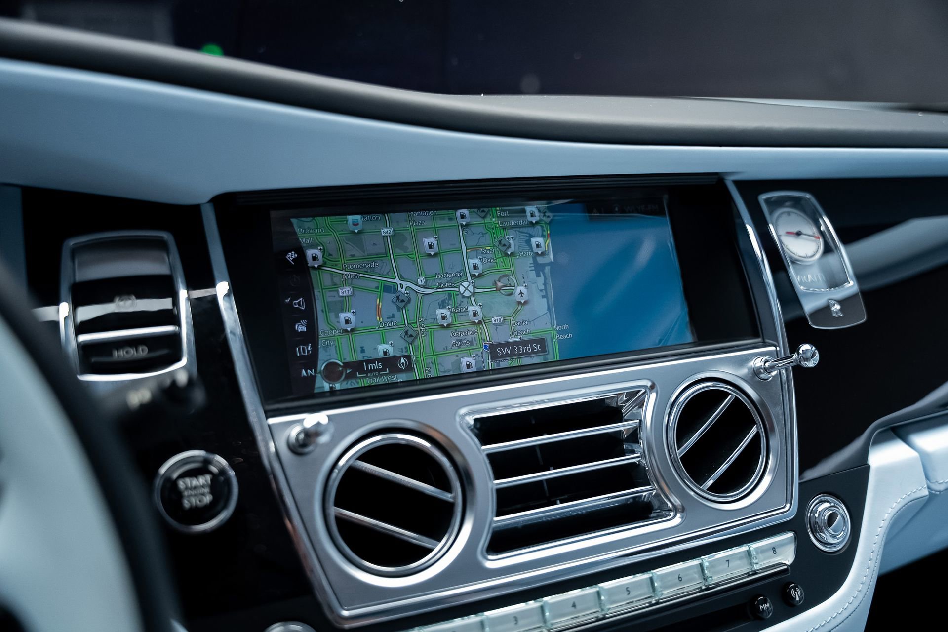 Used 2019 Rolls-Royce Wraith image 48