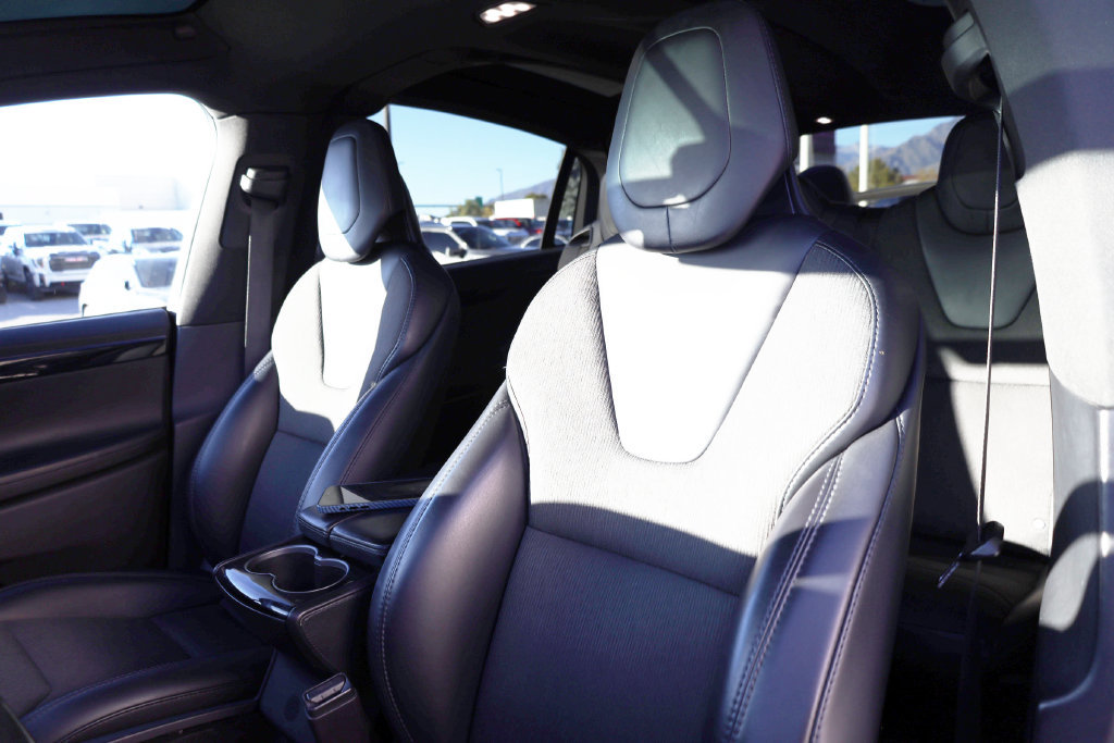 Used 2018 Tesla Model X 100D AWD/4WD image 16