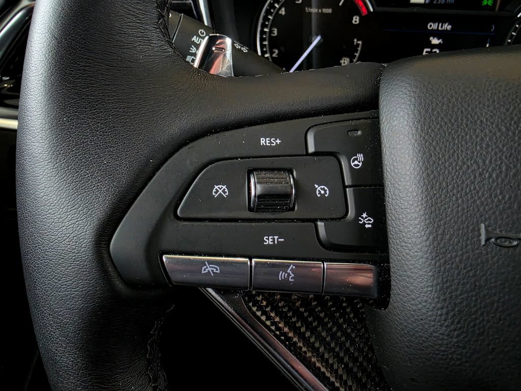 Used 2025 Cadillac XT6 Sport w/ LPO, Floor Liner Package AWD/4WD image 27
