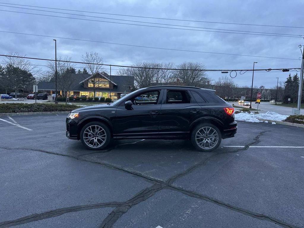 New 2025 Audi Q3 2.0T Premium Plus image 4