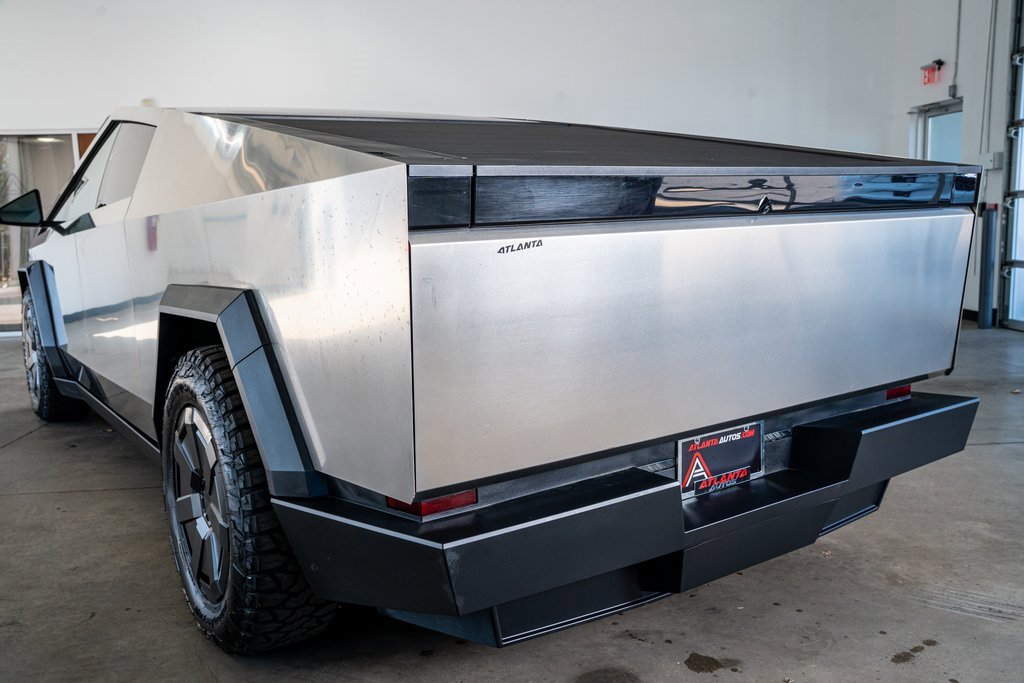 Used 2024 Tesla Cybertruck AWD Crew Cab image 22