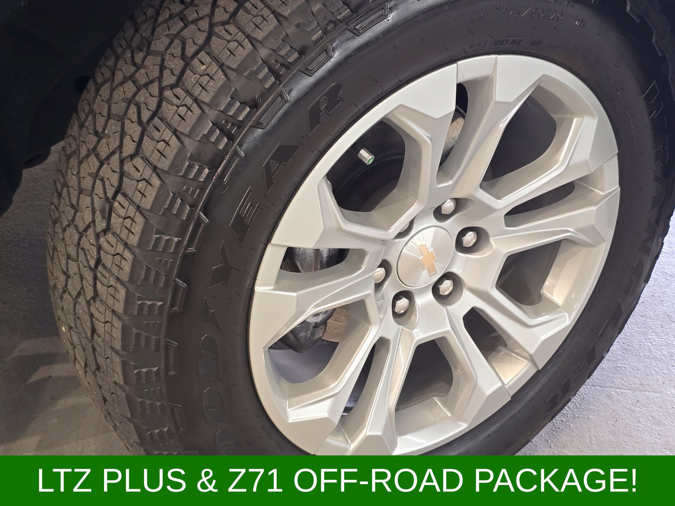 Used 2022 Chevrolet Silverado 1500 LTZ w/ Z71 Off-Road Package AWD/4WD image 25