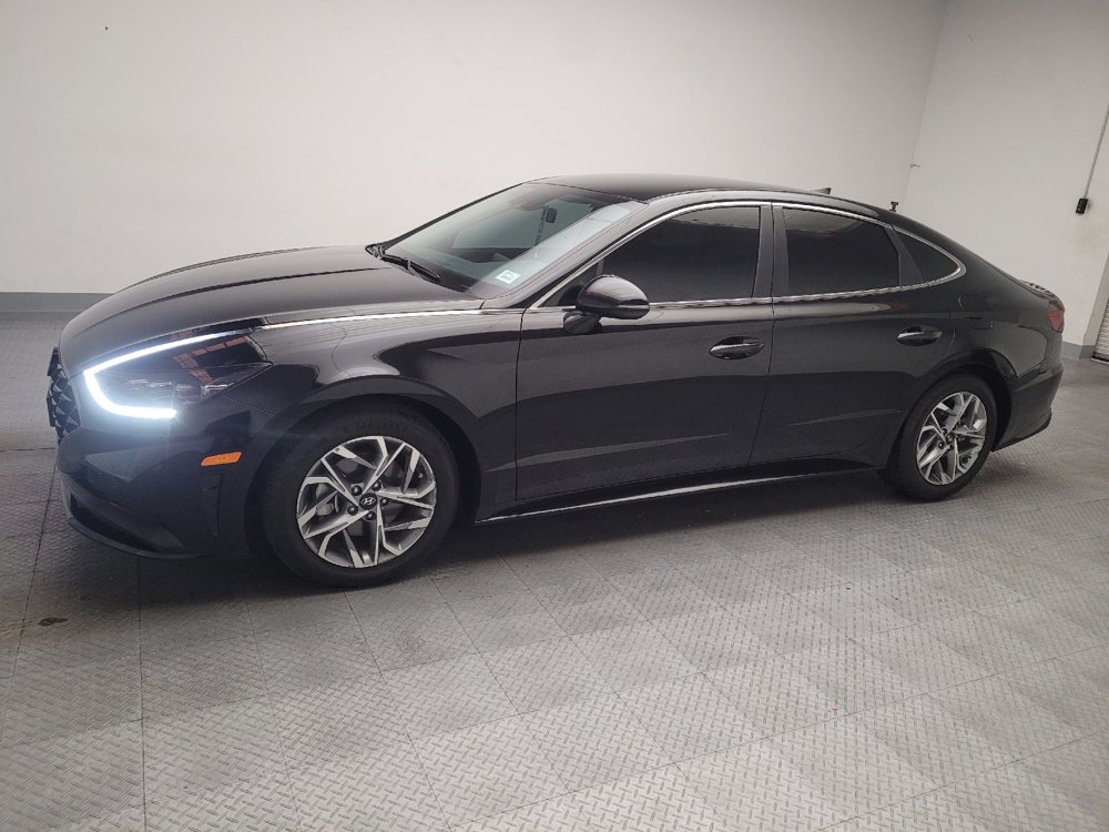 Used 2023 Hyundai Sonata SEL FWD image 2
