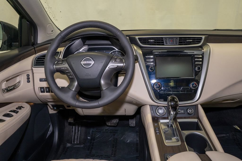 Certified 2024 Nissan Murano Platinum w/ Cargo Package image 7