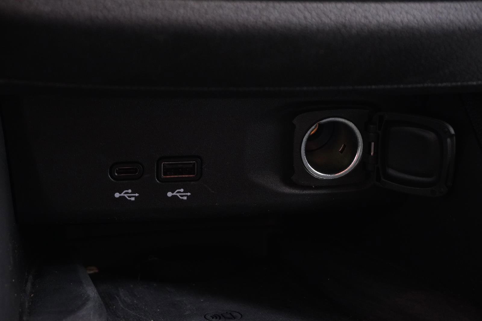 Used 2025 Buick Envista Preferred w/ Convenience II Package image 30