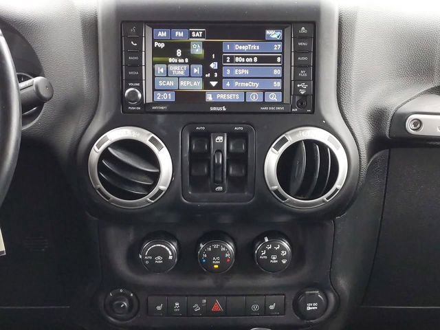 Used 2016 Jeep Wrangler Unlimited Sahara w/ Connectivity Group image 16