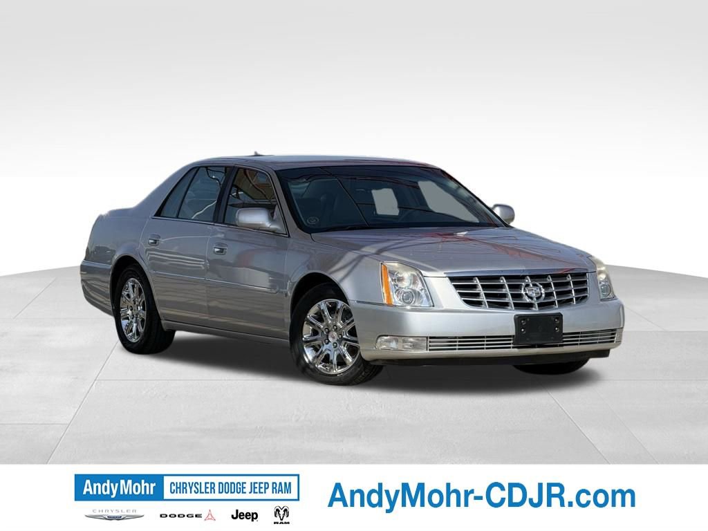 Used 2009 Cadillac DTS w/ Trunk Convenience Package