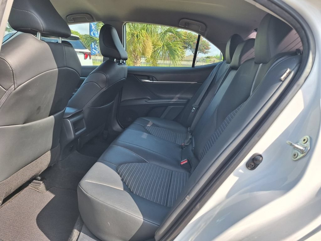 Used 2023 Toyota Camry SE FWD image 10