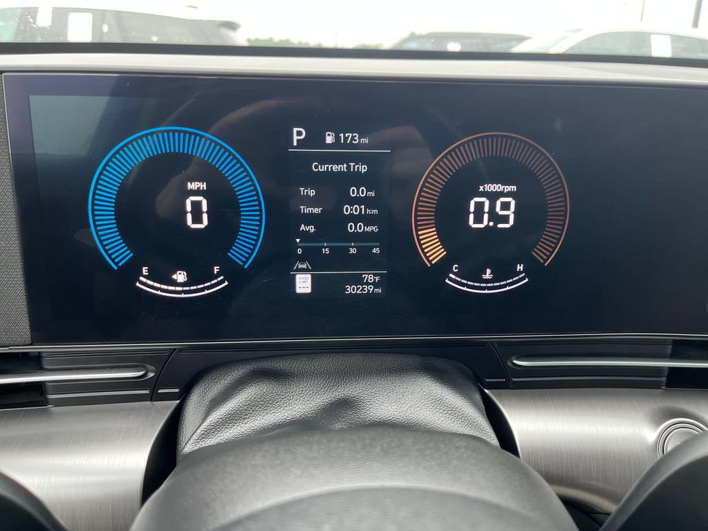Used 2025 Hyundai Kona SEL FWD image 17