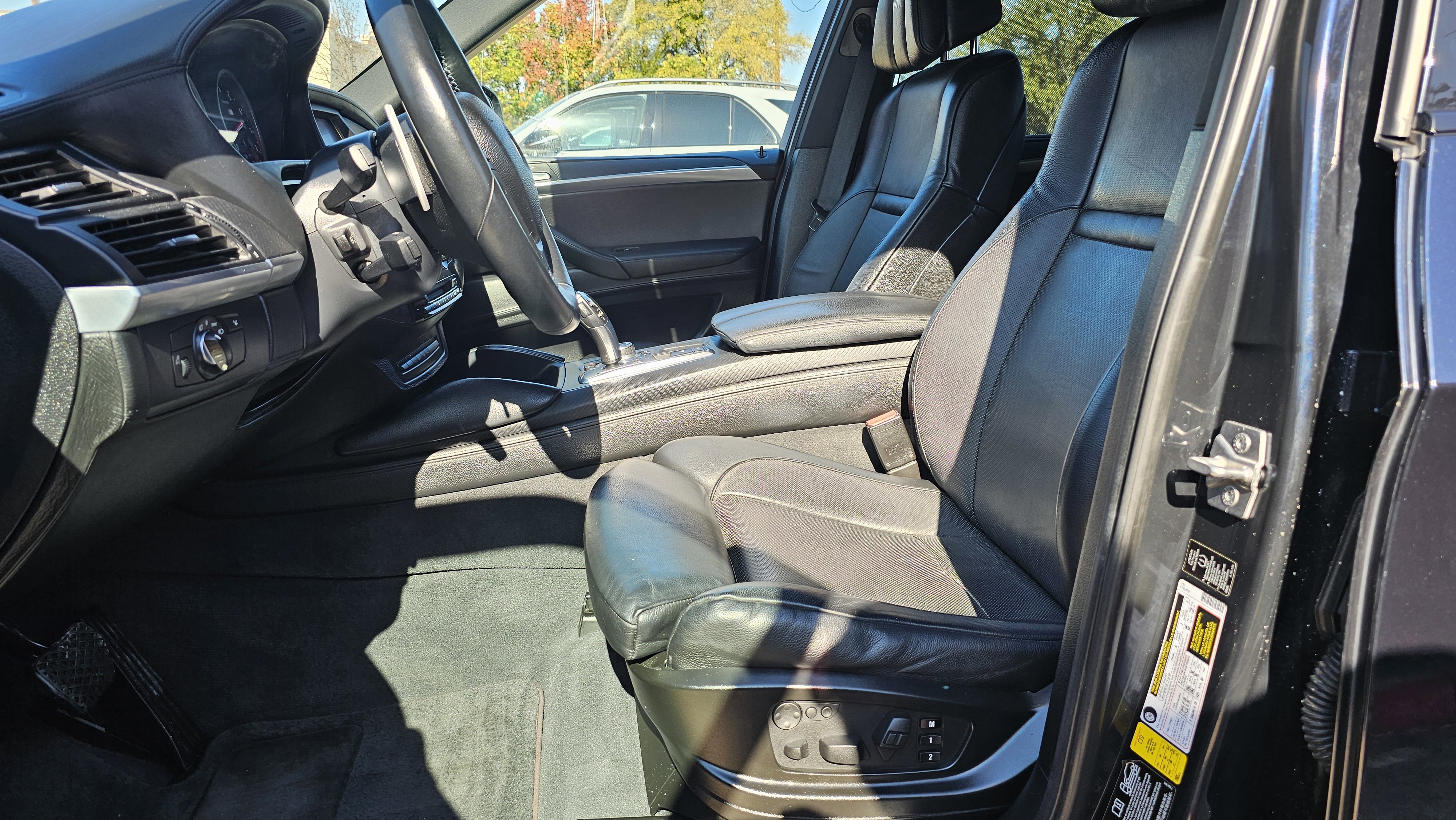 Used 2012 BMW X5 M w/ Active Ventilated Seat Pkg image 26