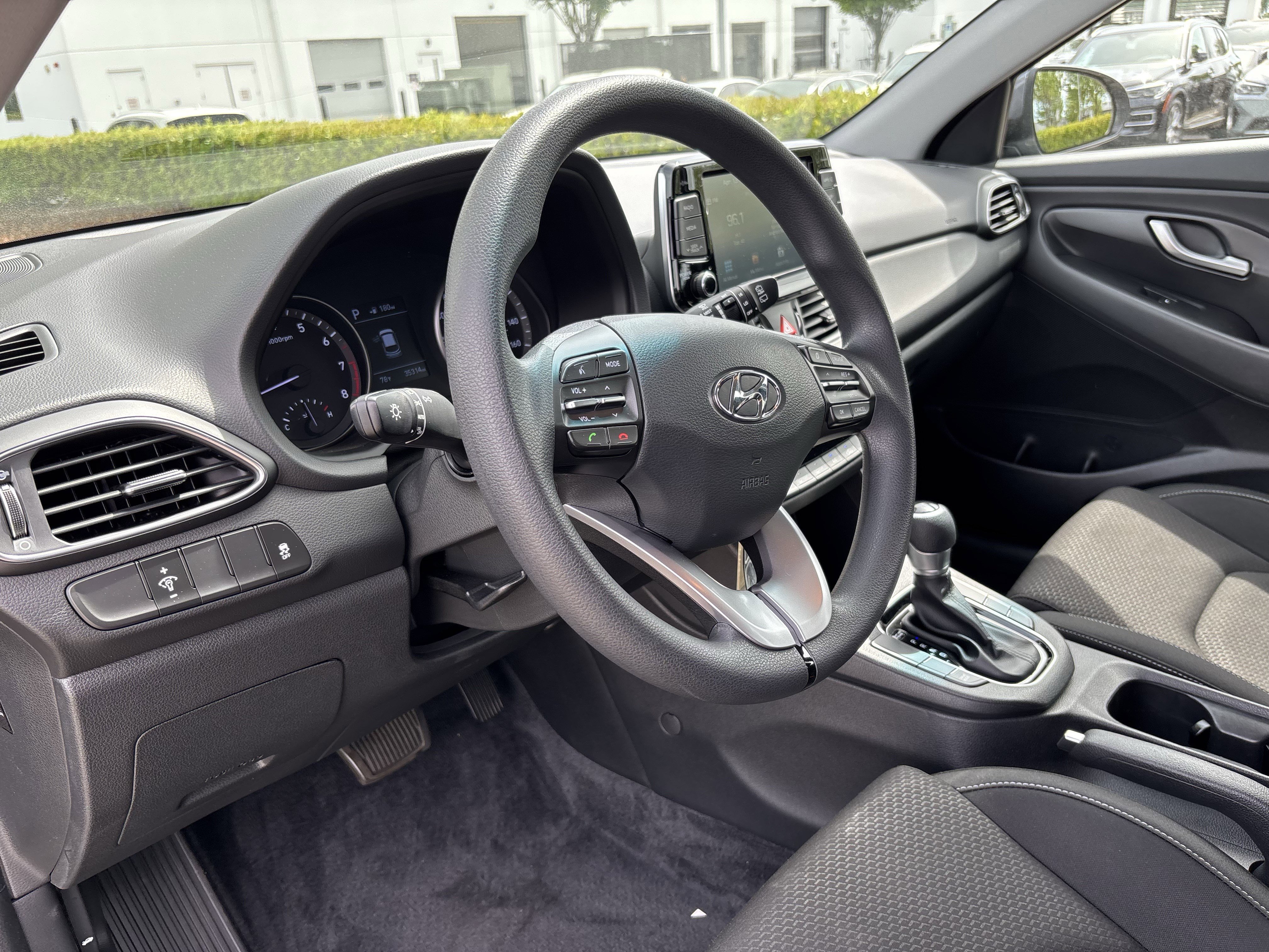 Used 2019 Hyundai Elantra GT image 15
