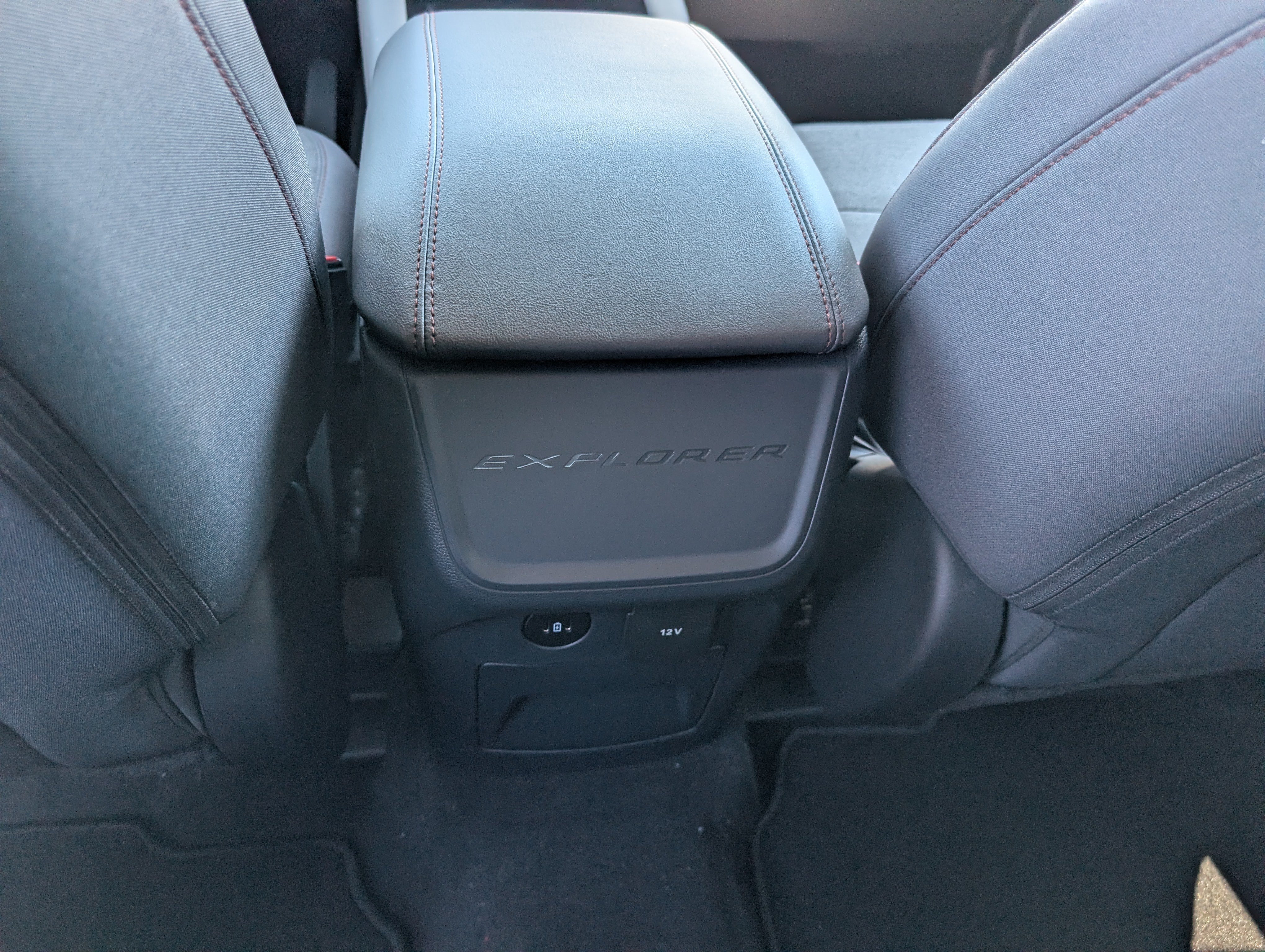 New 2026 Ford Explorer Active AWD/4WD image 15