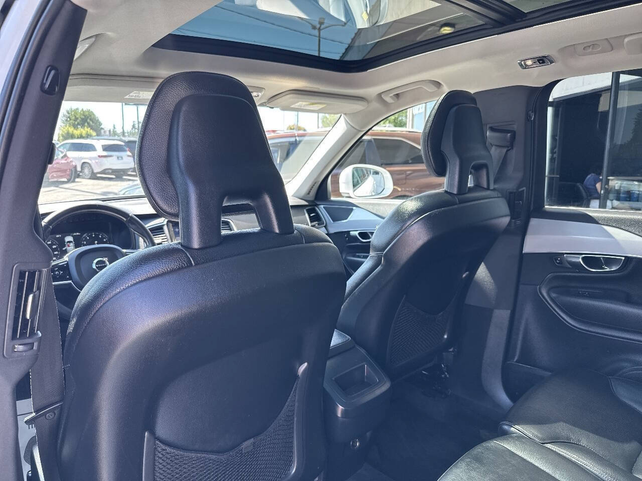 Used 2016 Volvo XC90 T5 Momentum AWD/4WD image 27