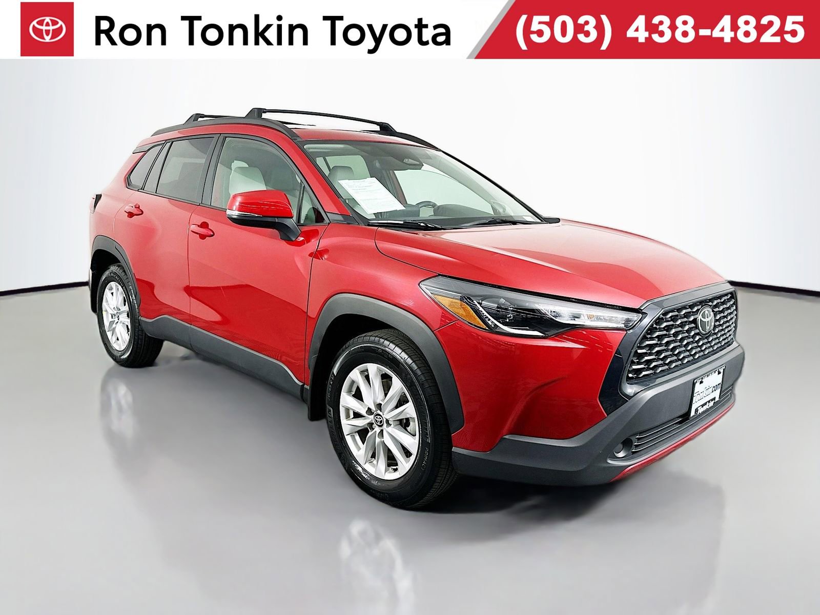 Certified 2024 Toyota Corolla Cross LE w/ Moonroof Package AWD/4WD image 1