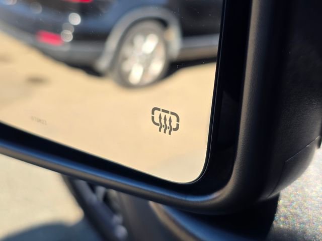 Used 2025 Jeep Wrangler Unlimited Rubicon w/ Convenience Group AWD/4WD image 24