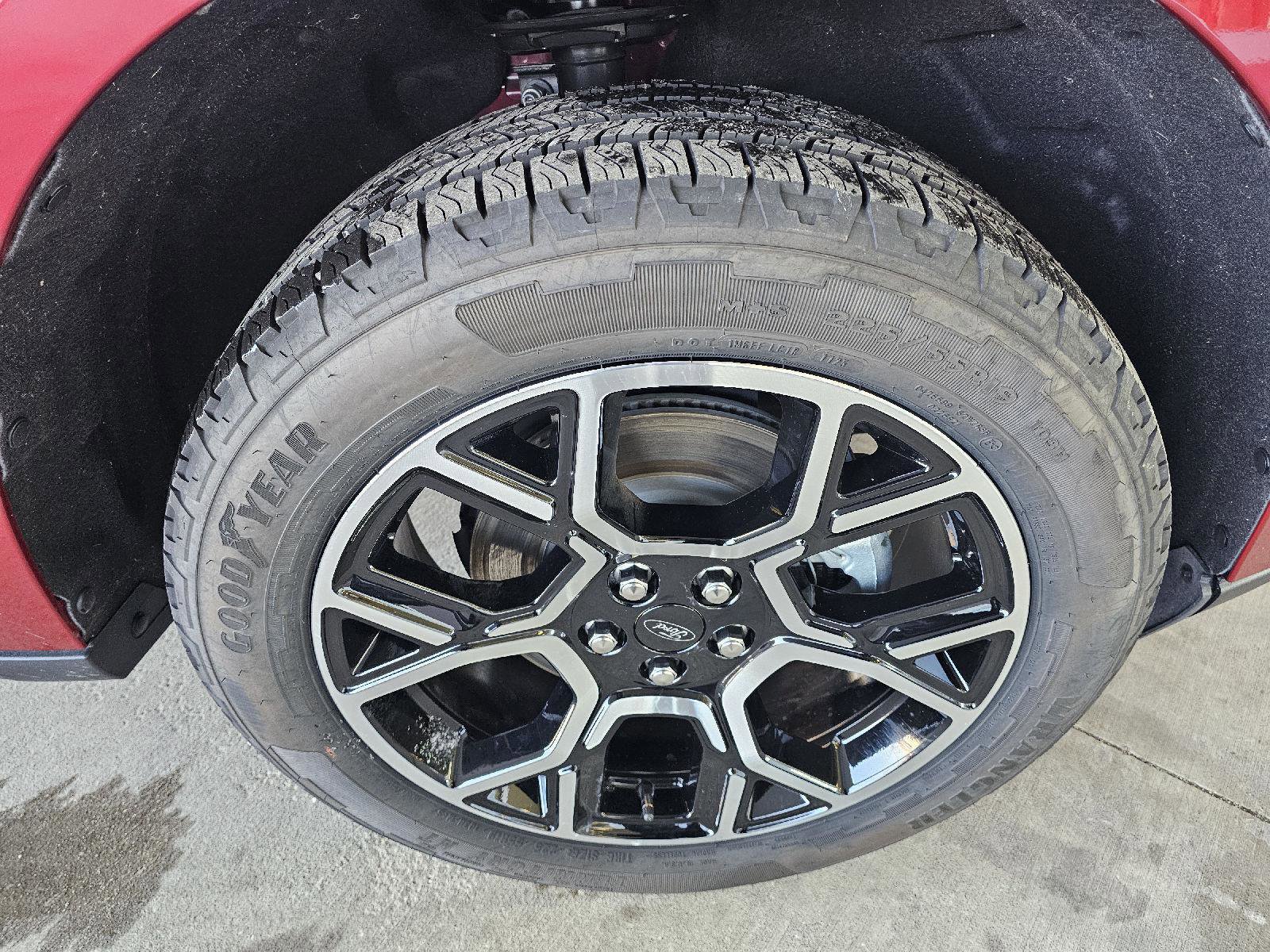 Used 2025 Ford Maverick Lariat w/ 4K Tow Package image 9