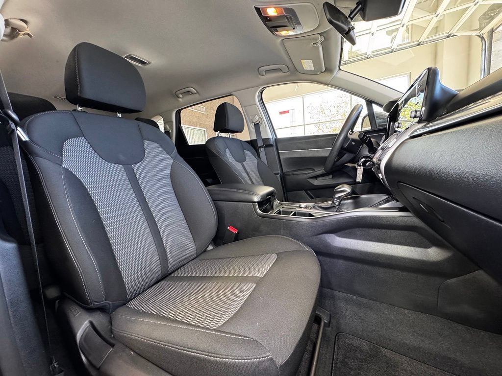 Used 2023 Kia Sorento LX AWD/4WD image 49