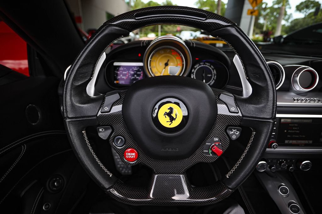 Certified 2016 Ferrari California T RWD image 31