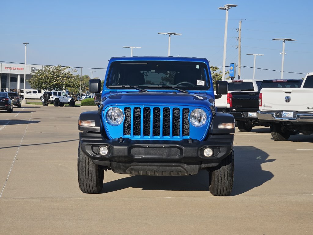 Used 2024 Jeep Wrangler Unlimited Sport AWD/4WD image 2