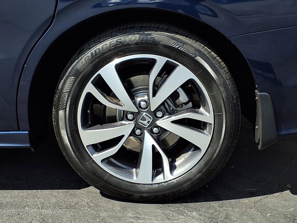 Used 2021 Honda Odyssey Touring image 4