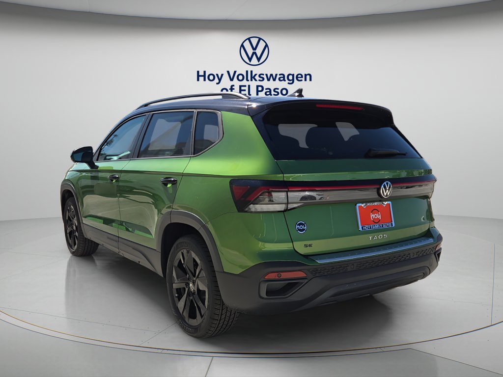 New 2026 Volkswagen Taos SE FWD image 4