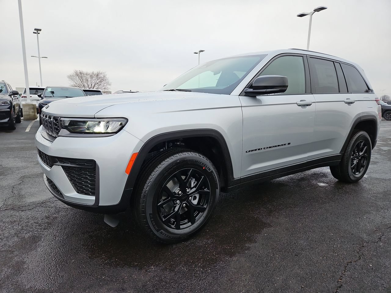 New 2026 Jeep Grand Cherokee Altitude AWD/4WD image 3