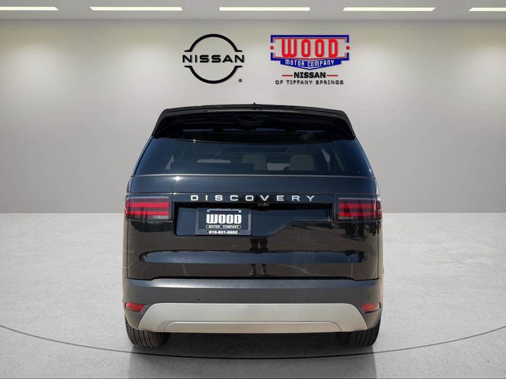 Used 2025 Land Rover Discovery S AWD/4WD image 3