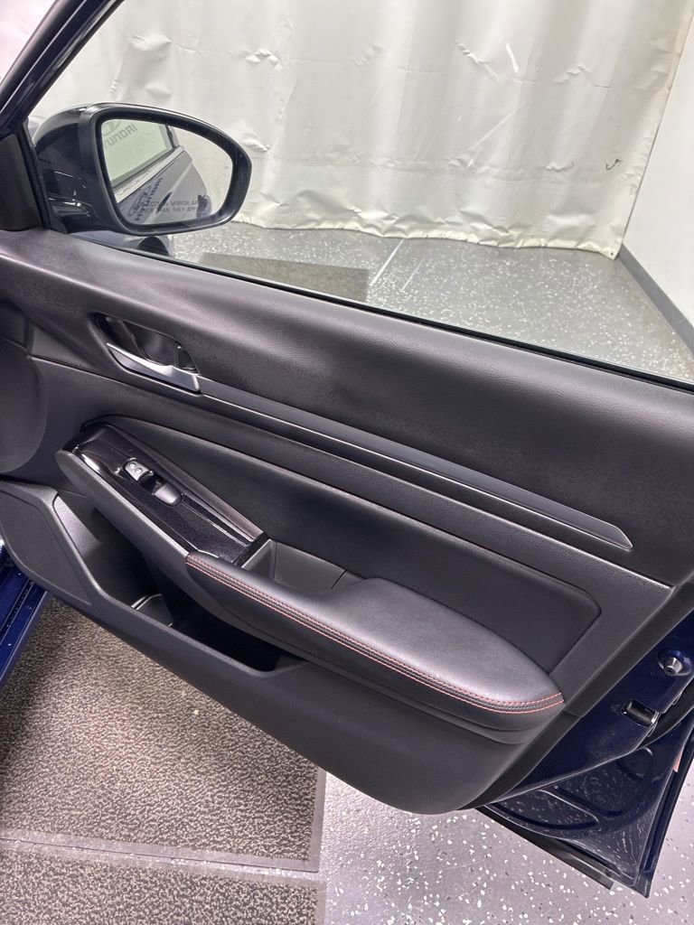 Used 2024 Nissan Altima 2.5 SR image 27