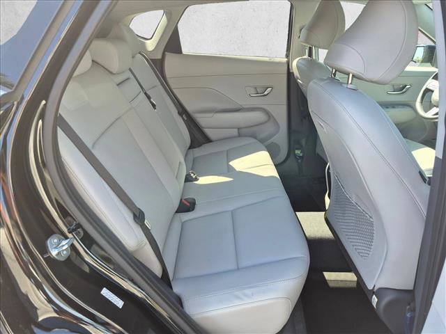 Used 2024 Hyundai Kona Limited AWD/4WD image 17