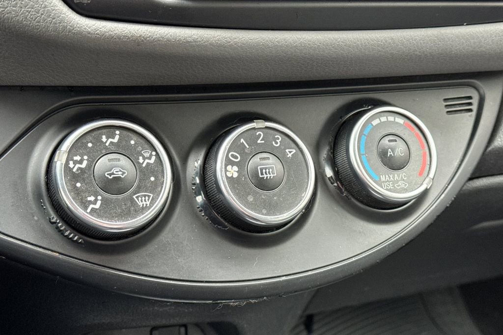 Used 2015 Toyota Yaris L FWD image 19