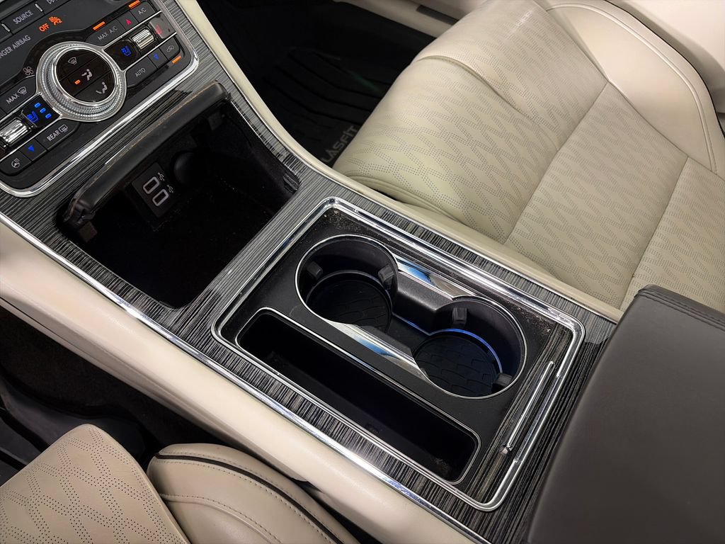 Used 2017 Lincoln Continental Black Label w/ Rear-seat Package AWD/4WD image 22