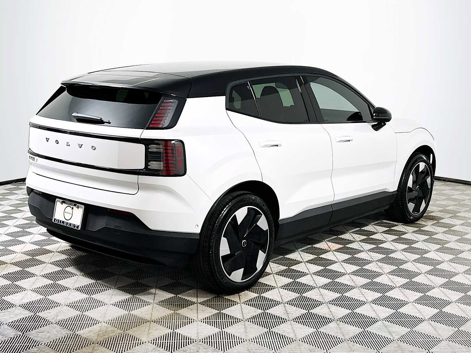 Used 2025 Volvo EX30 Ultra w/ Protection Package Premier image 7